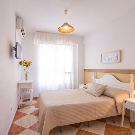 Hostal Jomarijo Fuengirola Room photo