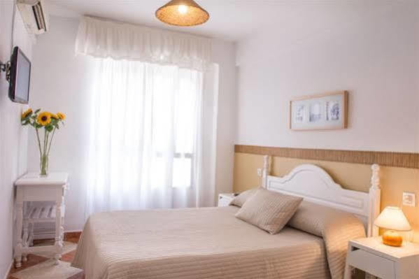Hostal Jomarijo Fuengirola Exterior photo